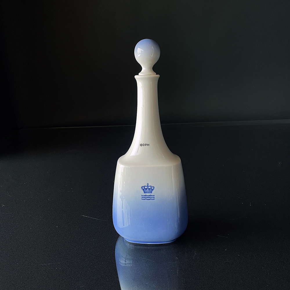 Dekanter mit Motiv der Burg Egeskov, Royal Copenhagen Nr. 4881