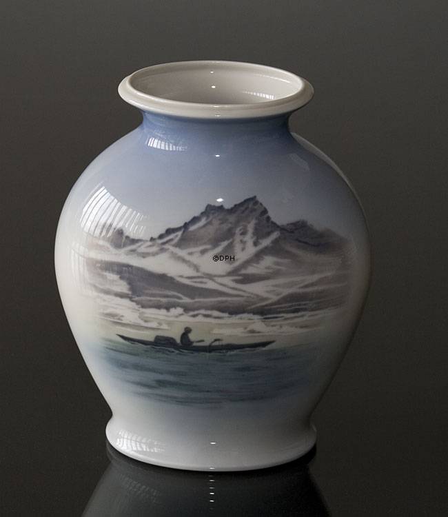 Vase mit Landschaft aus Grönland, Royal Copenhagen Nr. 4938