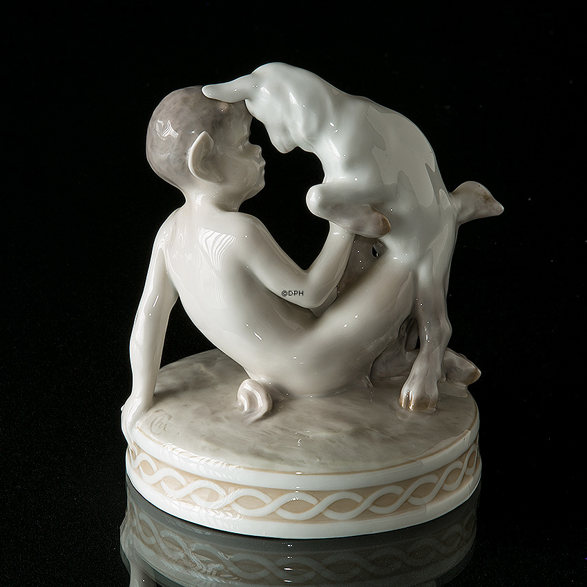 Satyr mit Ziege, Royal Copenhagen Figur Nr. 498
