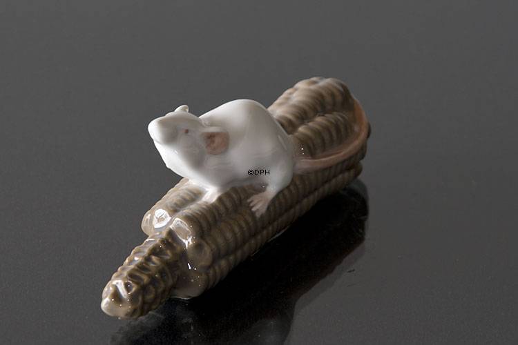 Maus auf Maiskolben, Royal Copenhagen Figur Nr. 512