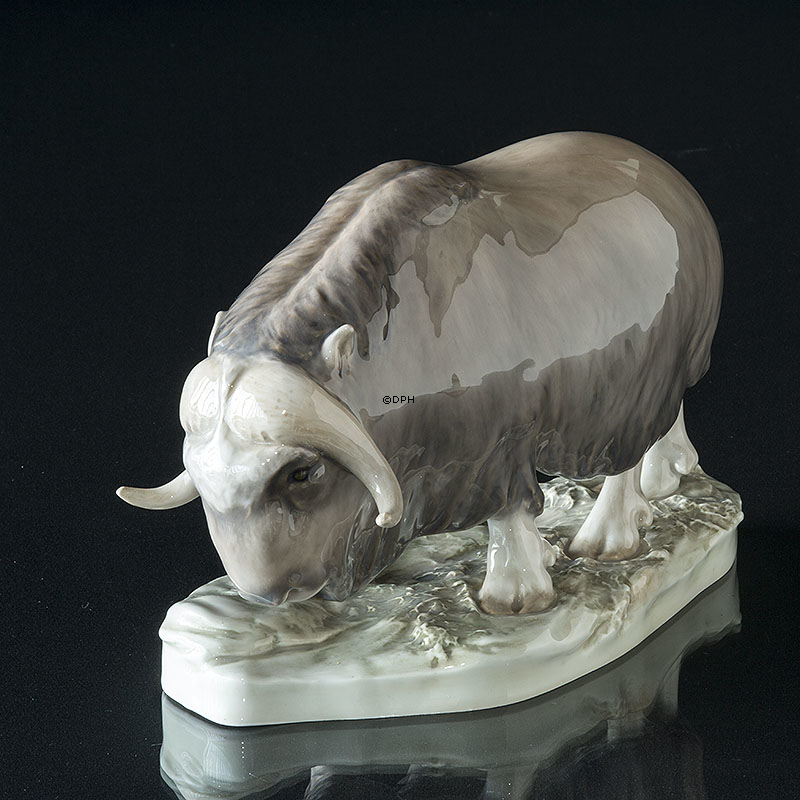 Moschusochse, Royal Copenhagen Figur 530 (1894-1922) Von den Hörnern repariert (Sehr selten)