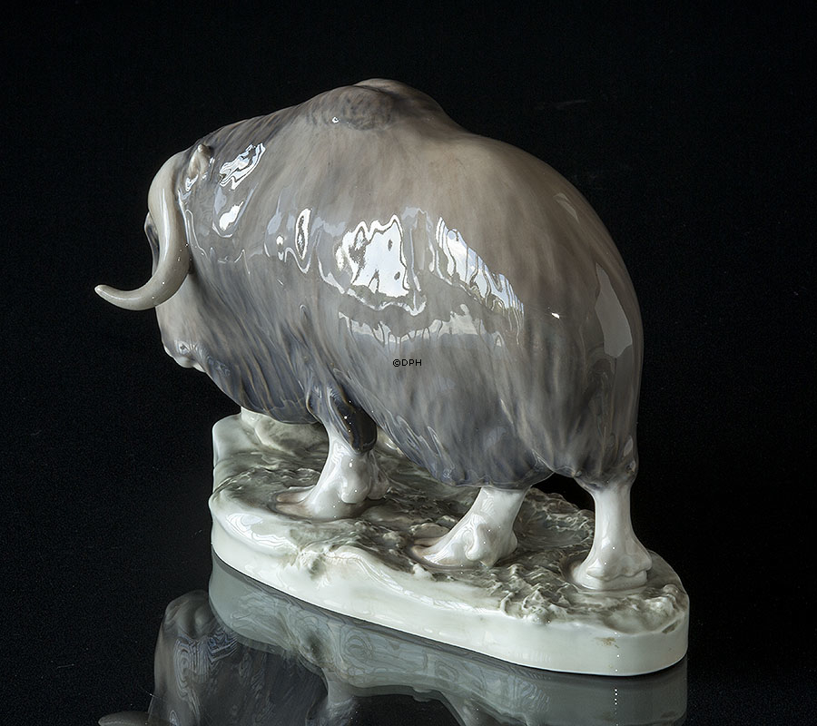 Moschusochse, Royal Copenhagen Figur 530 (1894-1922) Von den Hörnern repariert (Sehr selten)