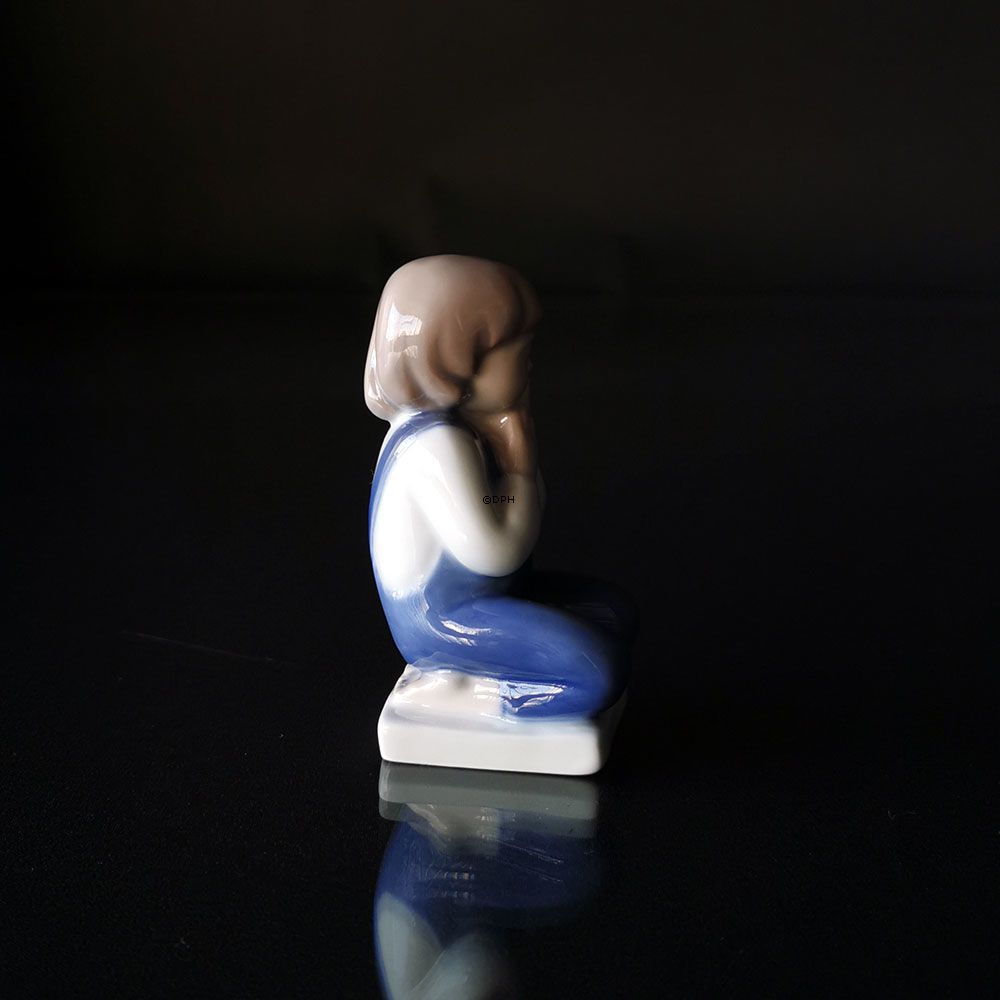 Nichts sagen, Royal Copenhagen Kinderfigur Nr. 5462