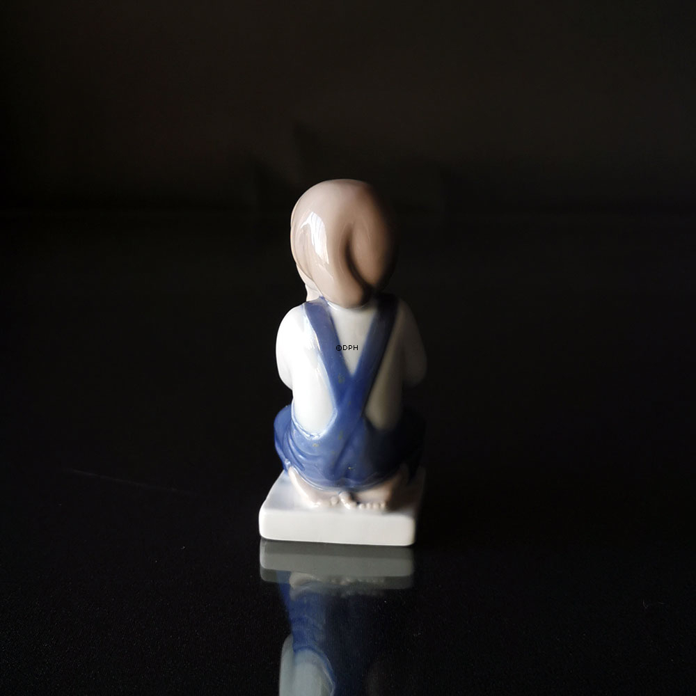 Nichts sagen, Royal Copenhagen Kinderfigur Nr. 5462