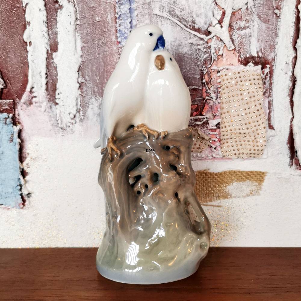Papageien auf Zweigen, Royal Copenhagen Vogelfigur Nr. 649