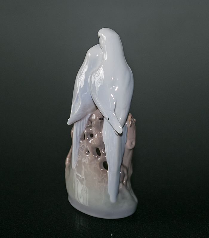 Papageien auf Zweigen, Royal Copenhagen Vogelfigur Nr. 649