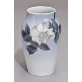 Vase mit Rose, Royal Copenhagen Nr. 693-88-B