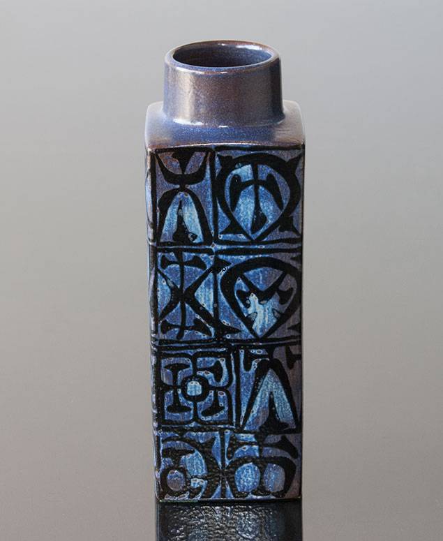 Fayencevase von Nils Thorsson, Royal Copenhagen Nr. 704-3259