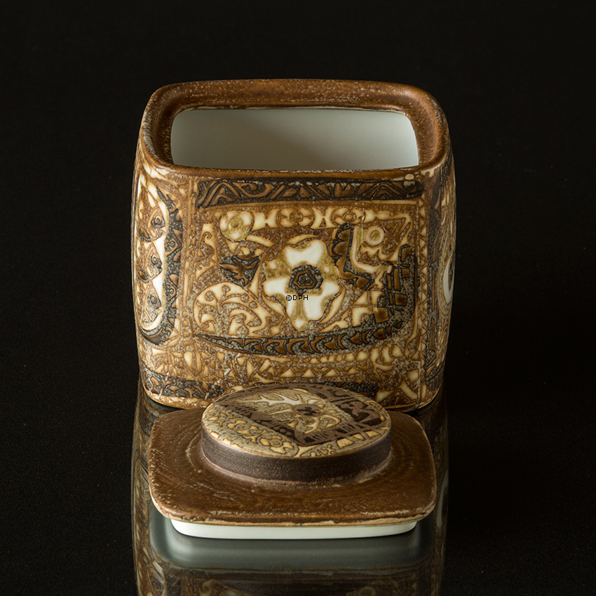 Fayencekrug von Nils Thorsson, Royal Copenhagen Nr. 710-3211