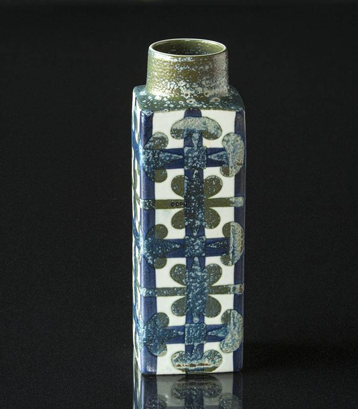 Fayencevase von Nils Thorssen, Royal Copenhagen Nr. 711-3455