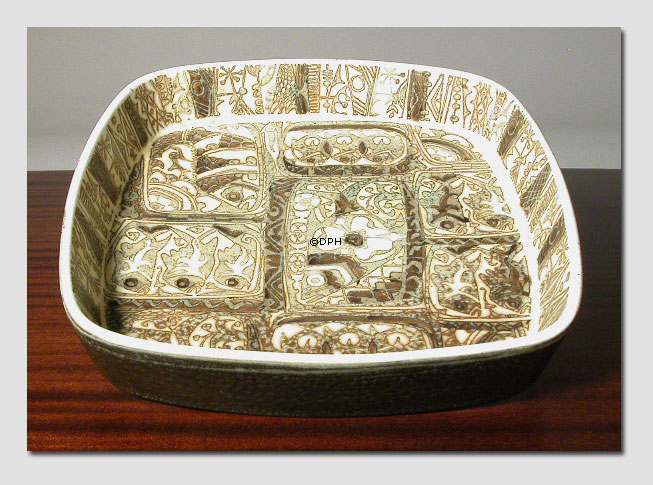 Baca Rustikale Fayenceschale von Nils Thorssen, Royal Copenhagen Nr. 719-2884