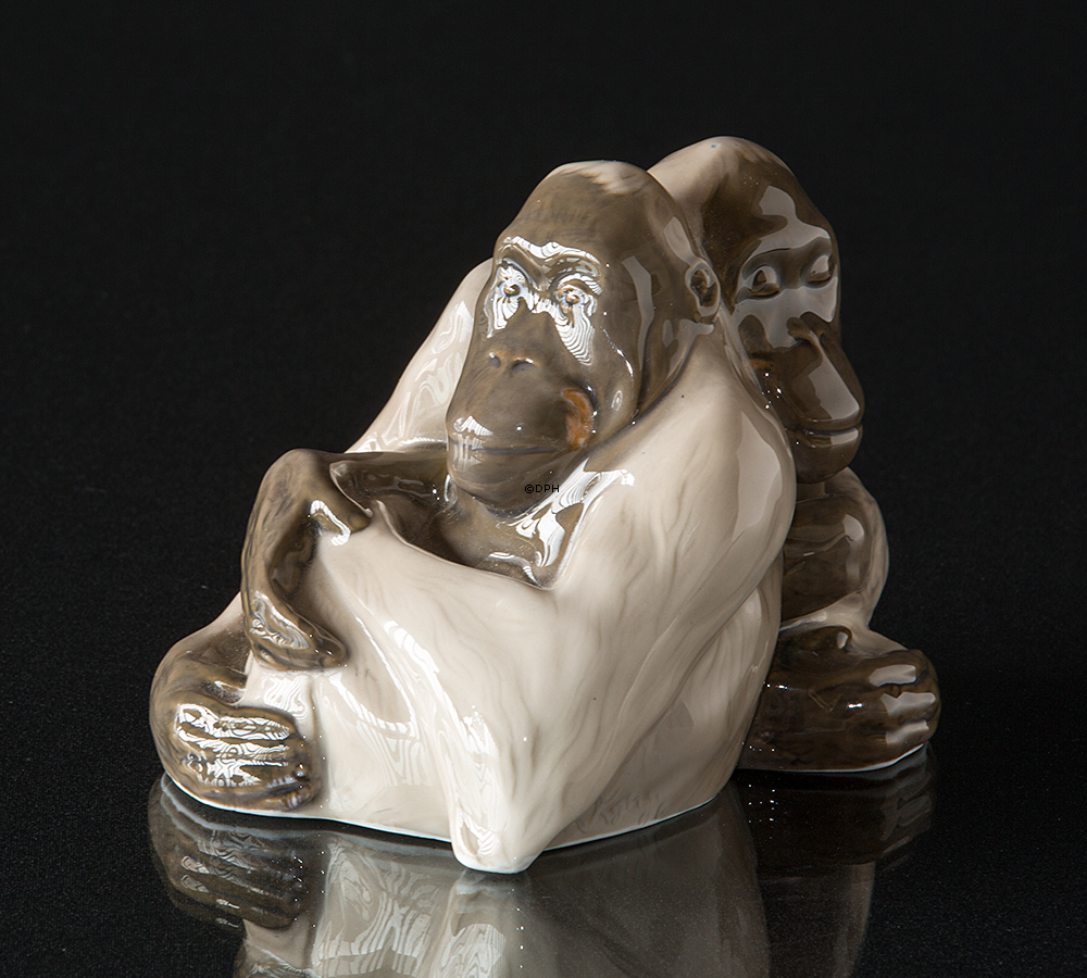 Orang-Utans umarmen, Affe Figur, sitzend, Royal Copenhagen Figur Nr. 721