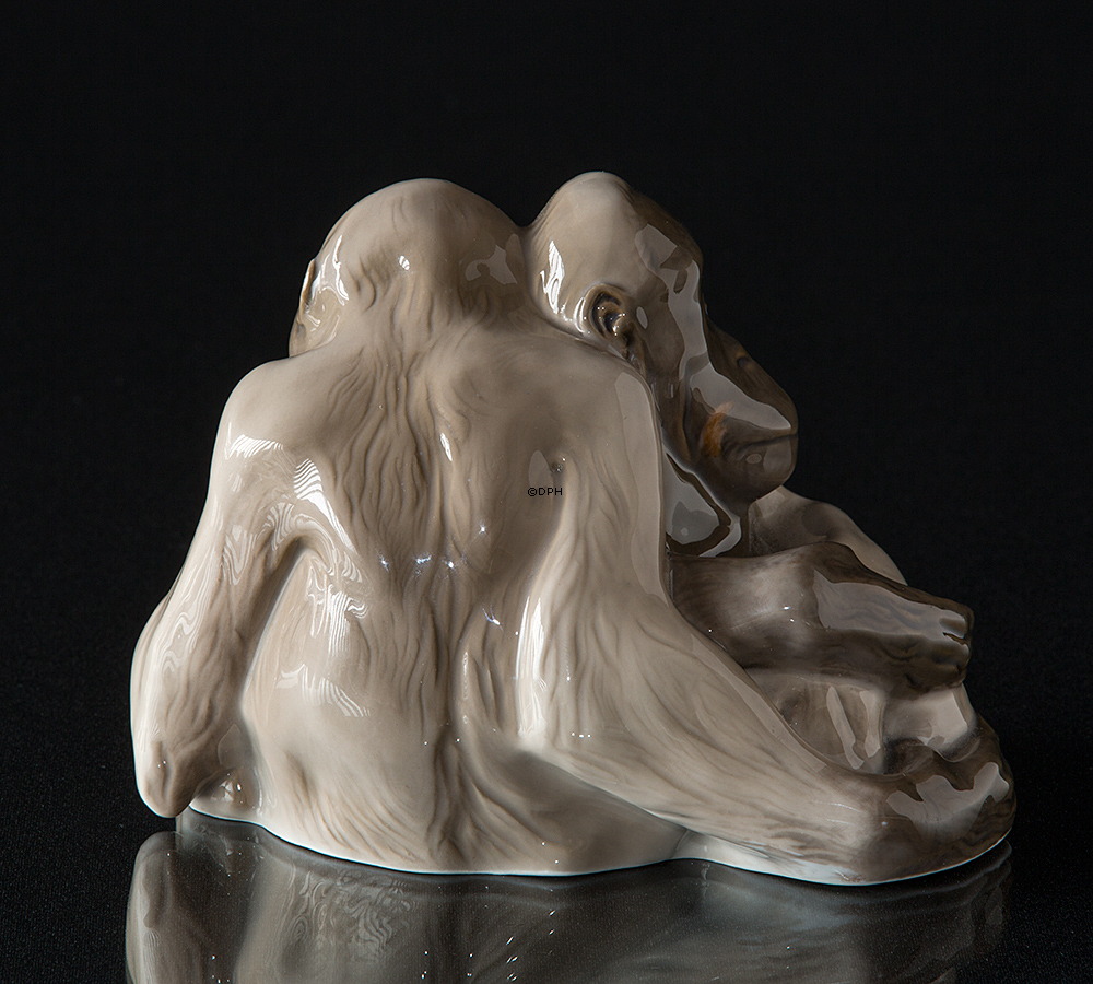 Orang-Utans umarmen, Affe Figur, sitzend, Royal Copenhagen Figur Nr. 721