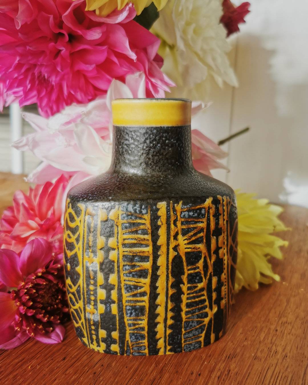 Fayencevase von Nils Thorsson, Royal Copenhagen Nr. 724-3707