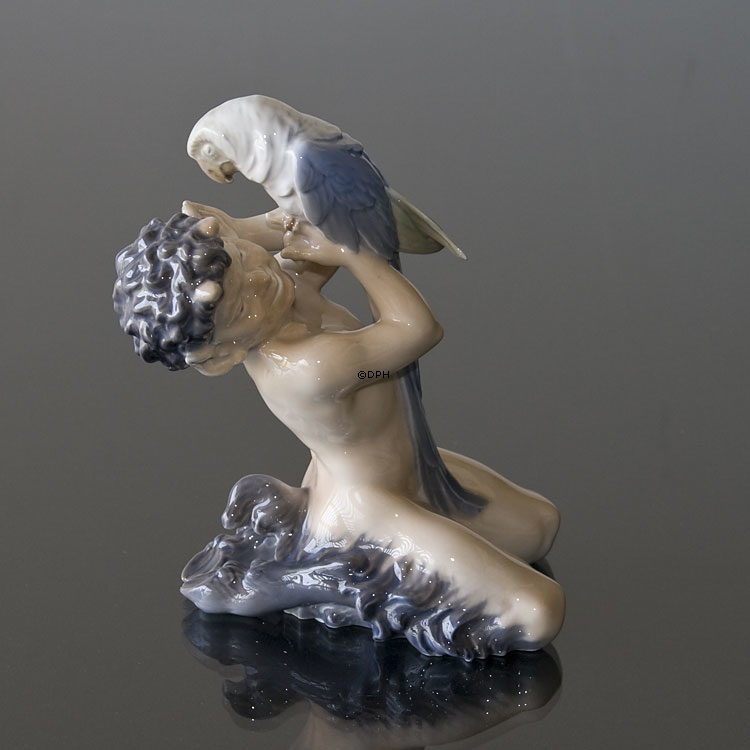 Satyr mit Papagei, Royal Copenhagen Figur Nr. 752