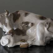 Kuh mit Kalb, Royal Copenhagen Figur