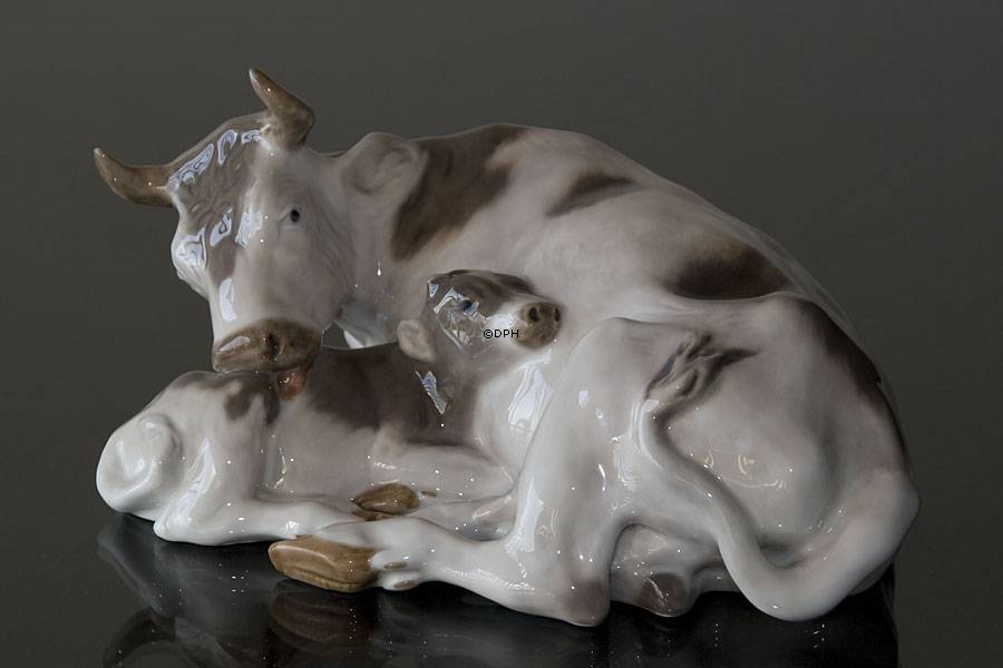 Kuh mit Kalb, Royal Copenhagen Figur Nr. 800