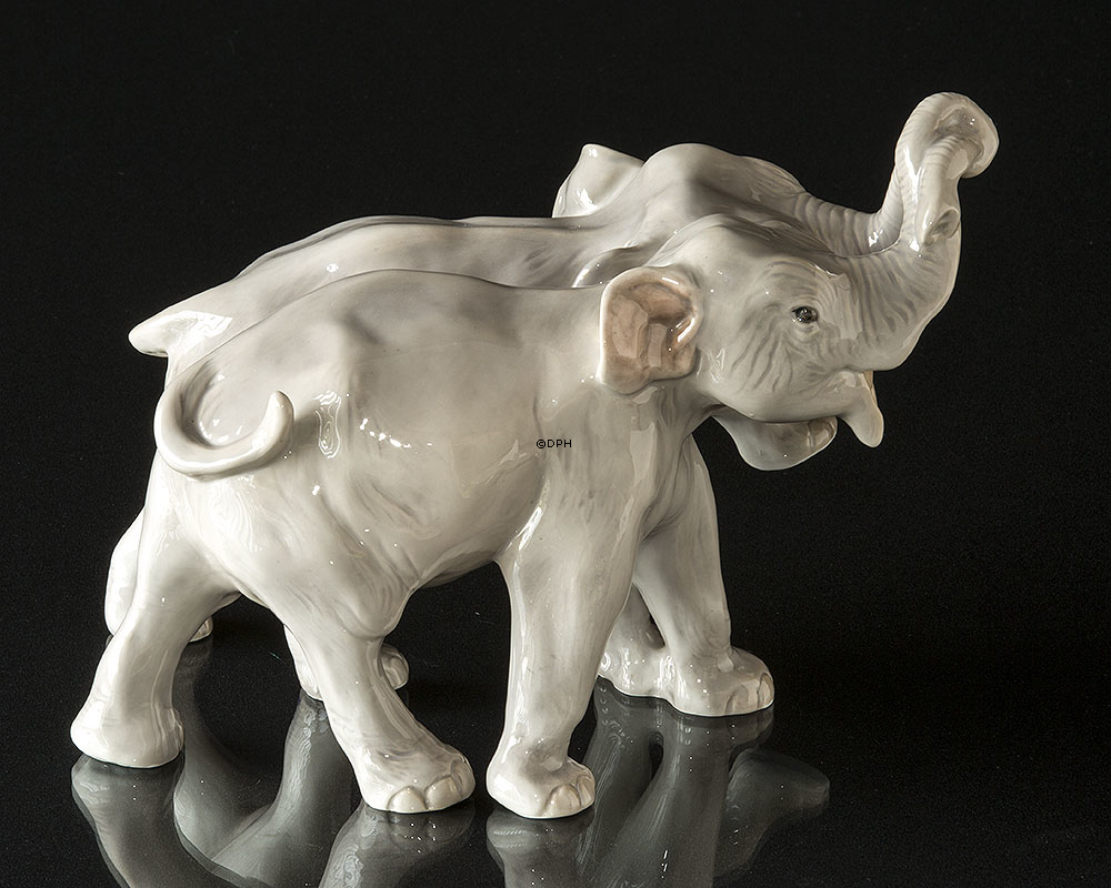 Stehende Elefanten, Paare, spielend, Royal Copenhagen Figur Nr. 802 (1894-1922) Sehr selten