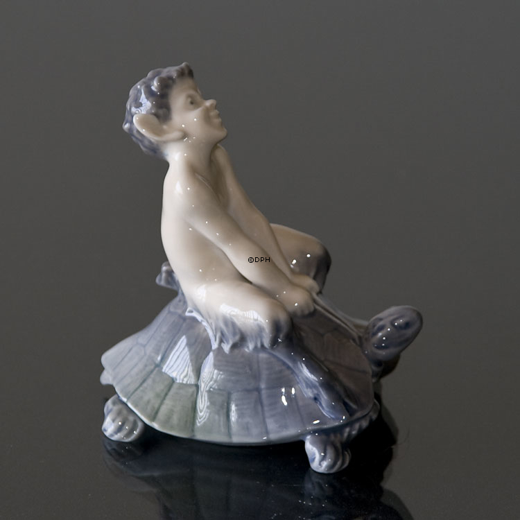 Satyr reitet schnell auf Schildkröte, Royal Copenhagen Figur Nr. 858