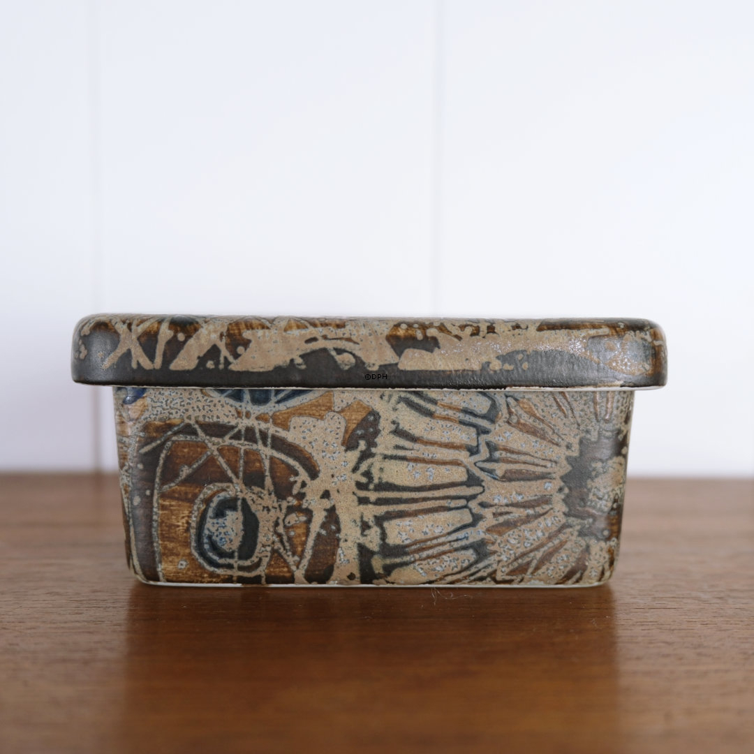 Fayence Butterdose von Nils Thorssen, Royal Copenhagen Nr. 870-2823