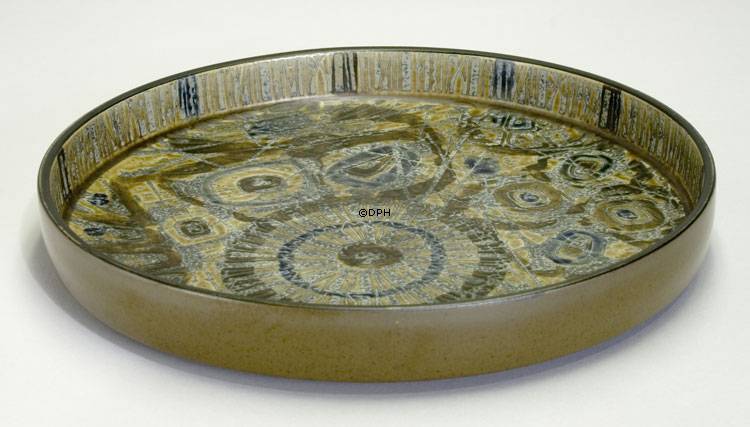 Fayenceschale von Nils Thorssen, Royal Copenhagen Nr. 870-3726