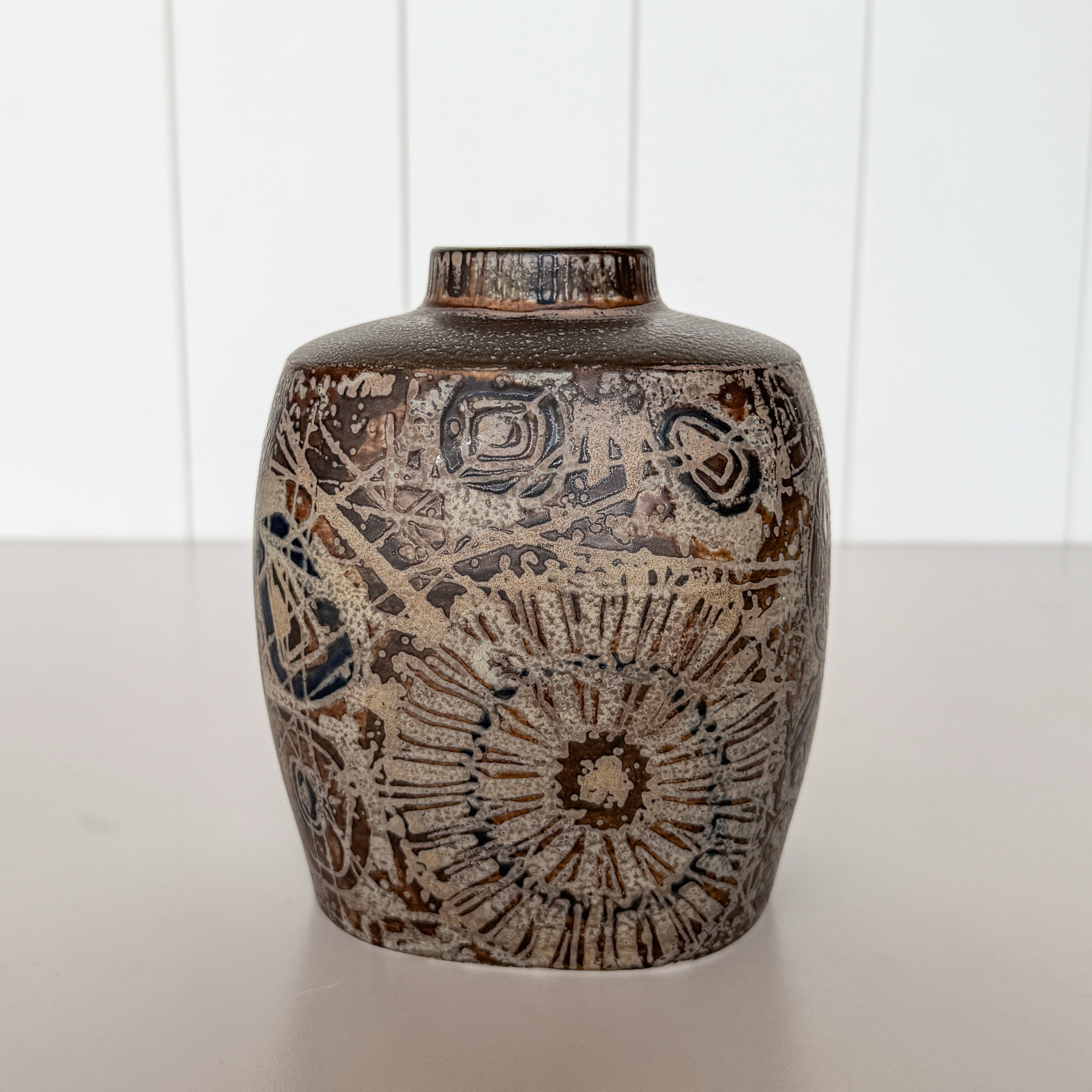 Baca Fayencevase von Nils Thorssen, Royal Copenhagen Nr. 870-3751