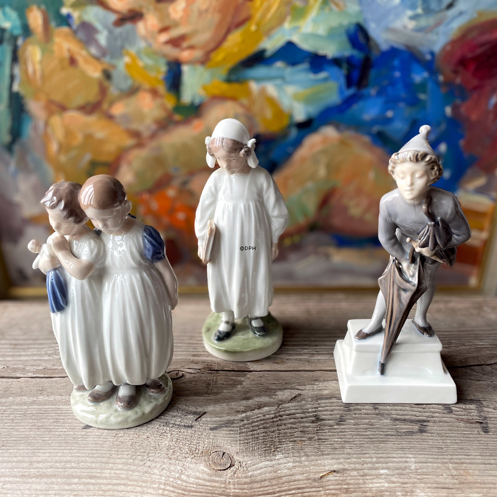 Mädchen mit Buch, Nachtlesung, Royal Copenhagen Figur Nr. 922