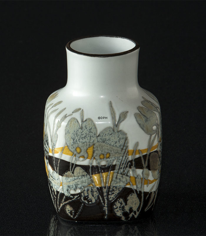 Fayencevase von Ivan Weiss, Royal Copenhagen Nr. 963-3361