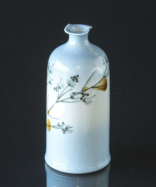Vase mit Blumen und Zweigen, Royal Copenhagen Nr. 967-3846