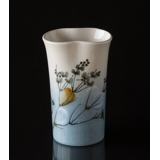 Vase mit Blumen und Zweigen, Bing & Gröndahl Nr. 967-3872