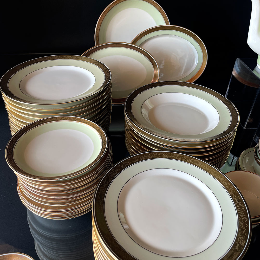 Dagmar Geschirr, 75-teilig, Royal Copenhagen.