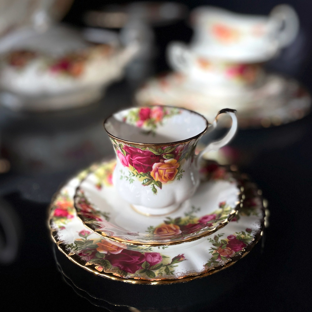 Royal Albert Old Country Roses Kaffeetasse mit Untertasse: Diameter untertasse: 12,5 cm / Tasse 7,5 cm