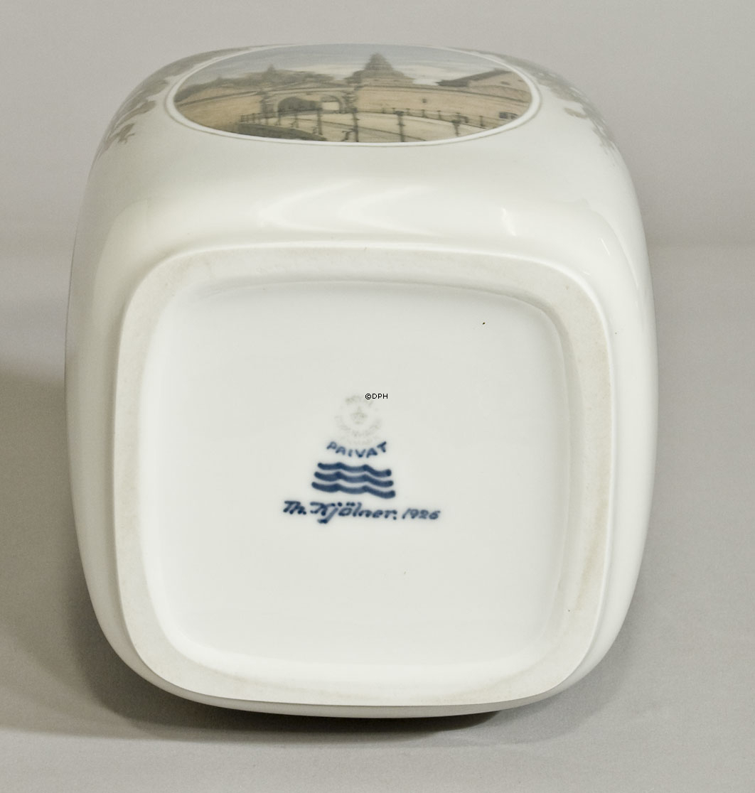 Dose mit Deckel, signiert Th. Kjölner - Privat - Royal Copenhagen