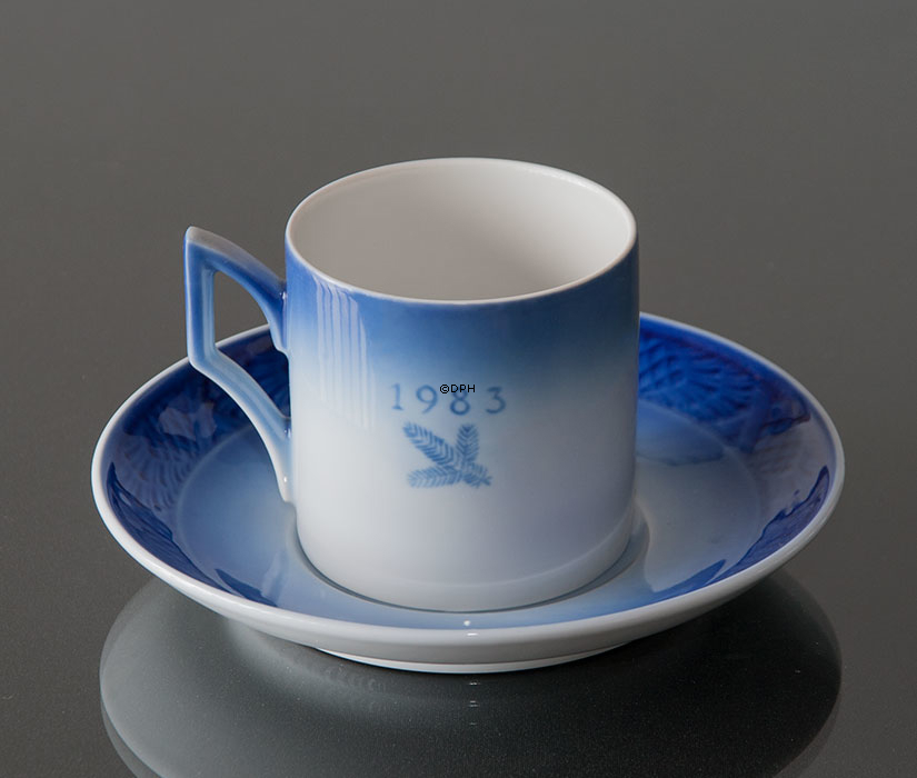 1983 Royal Copenhagen Weihnachtstasse, Frohe Weihnachten