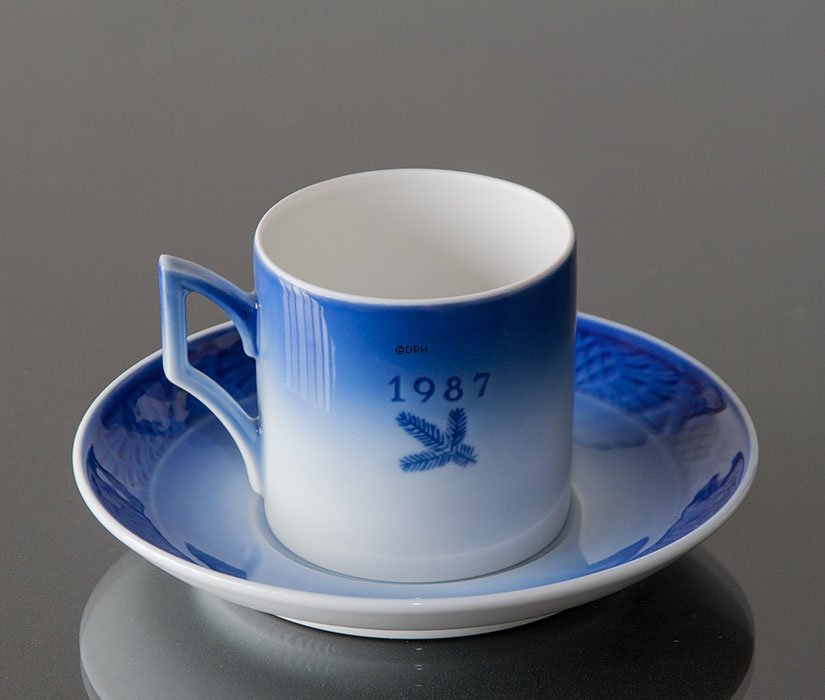1987 Royal Copenhagen Weihnachtstasse, Wintervögel