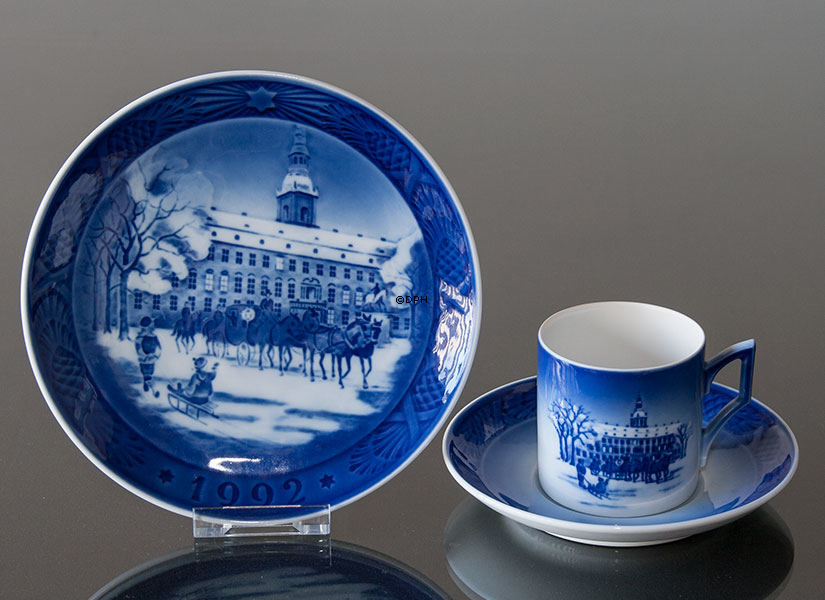 1992 Royal Copenhagen Weihnachtstasse, Königliche Kutsche