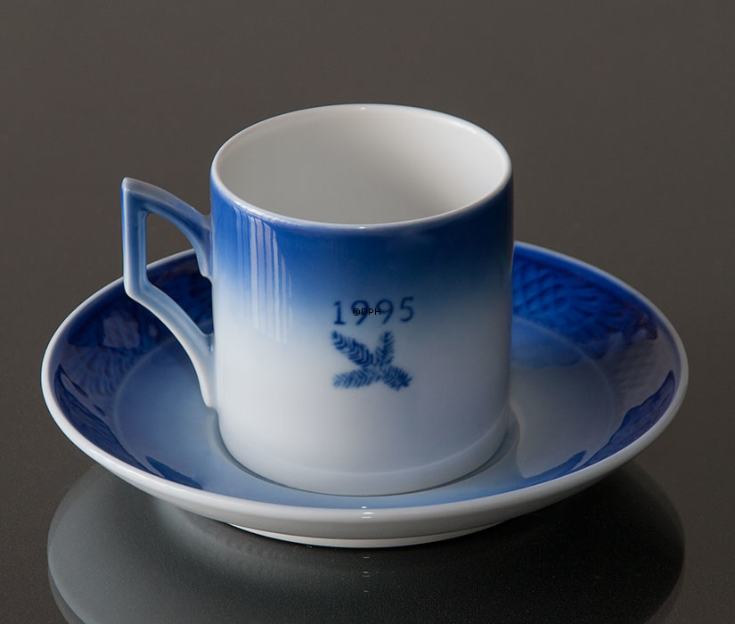 1995 Royal Copenhagen Weihnachtstasse, Weihnachten im Herrenhaus