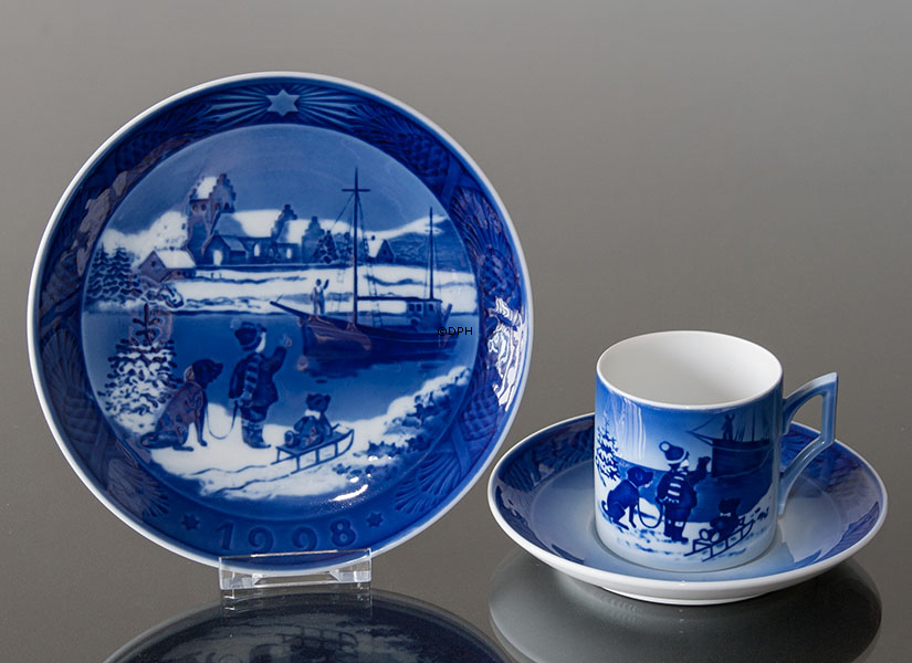 1998 Royal Copenhagen Weihnachtstasse, Willkommen zu Hause