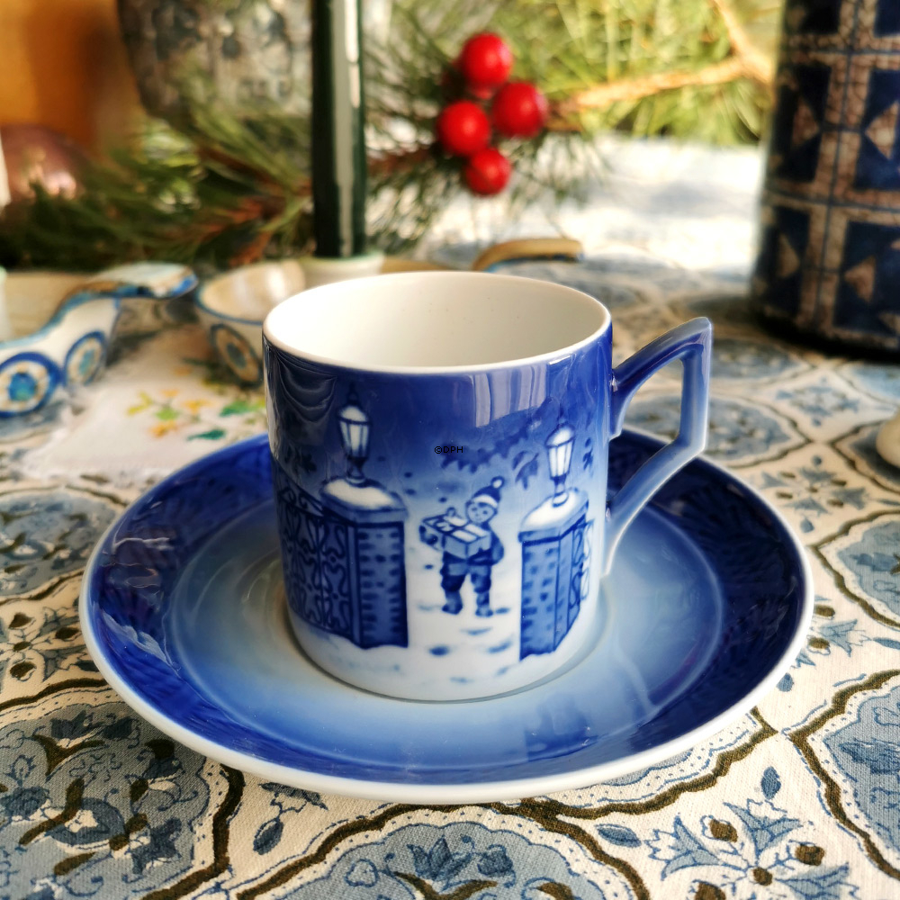 2003 Royal Copenhagen Weihnachtstasse, Heiligeabend