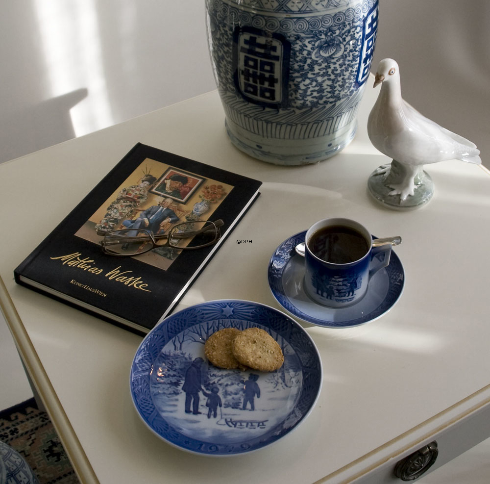 2003 Royal Copenhagen Weihnachtstasse, Heiligeabend