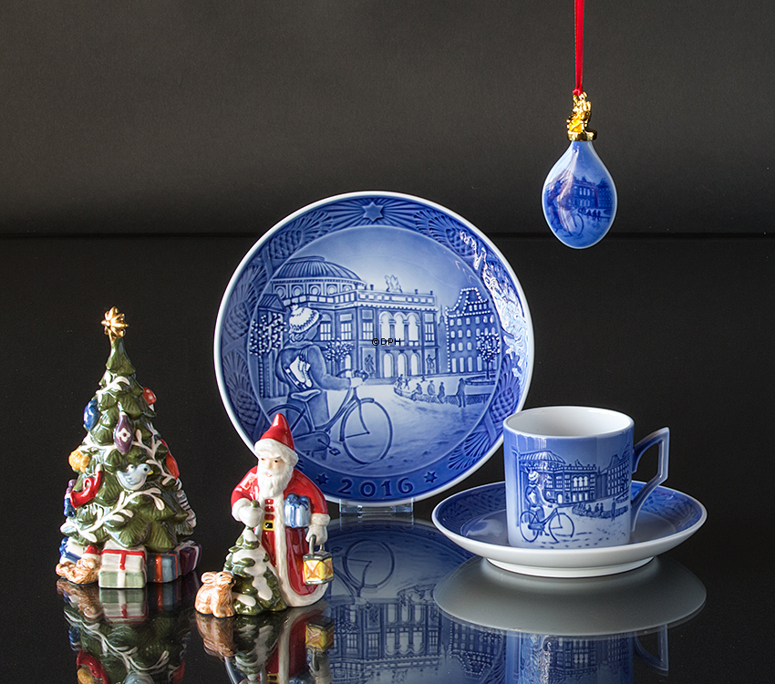 2016 Royal Copenhagen Weihnachtstasse, Eislaufen in Kopenhagen
