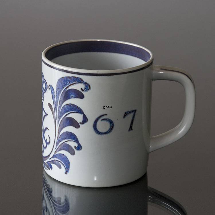 Großer Becher "Königin Margrethes Hochzeit" 1967, Royal Copenhagen Nr. 3115