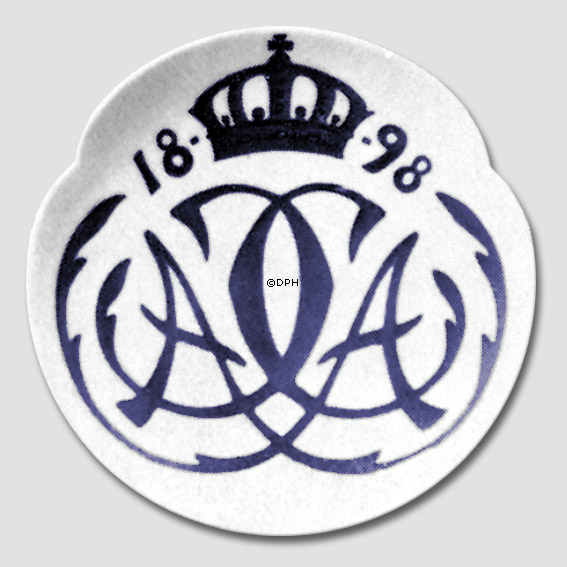 1818-1898 Royal Copenhagen Gedenkteller