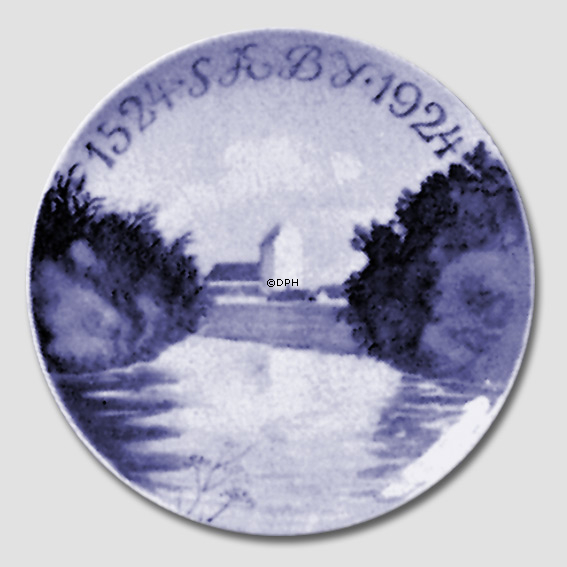 1524-1924 Royal Copenhagen Gedenkteller 1524 - SÆBY - 1924.