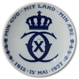 1937 Royal Copenhagen Gedenkteller 1912-1937, MIN GUD MIT LAND MIN ÆRE (Mein Gott mein Land meine Ehre) 1912 15 MAJ 1937