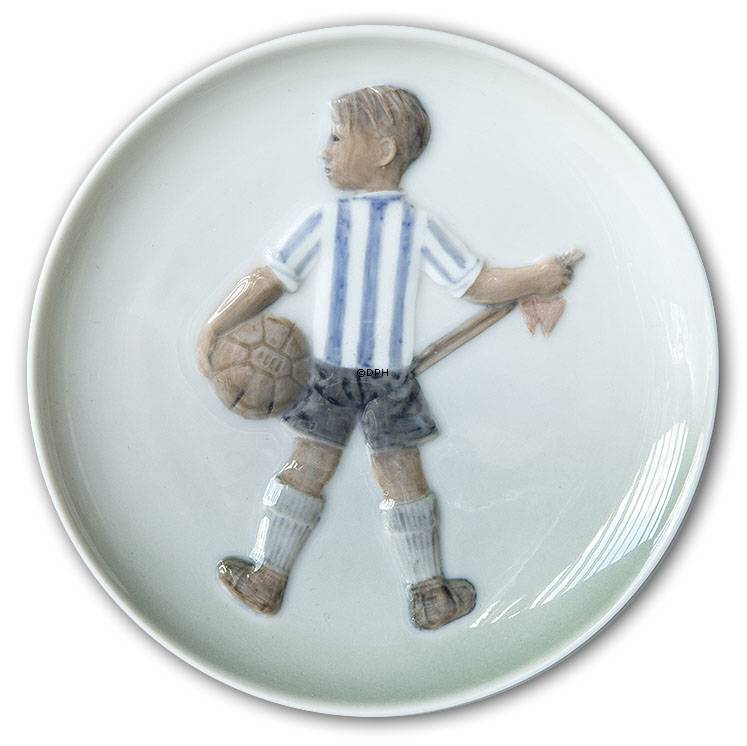 März, Royal Copenhagen Monatsschild Nr. 3716 Fußballspieler