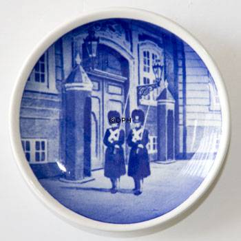 Royal Copenhagen Plakette Nr. 46, Die königliche Leibgarde