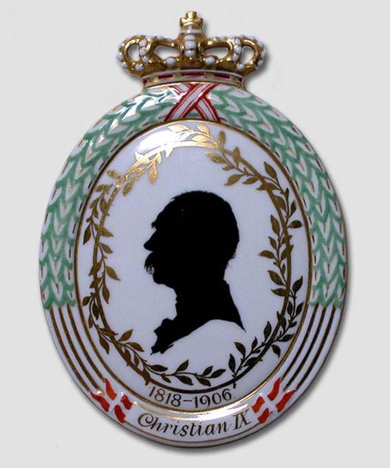 1906 Royal Copenhagen Teller, Silhouette von Christian IX 1818-1906