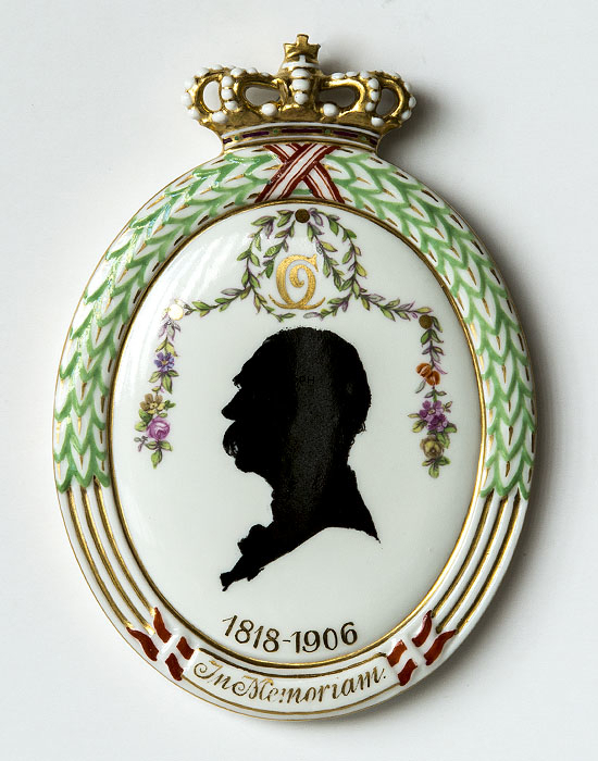 1906 Royal Copenhagen Teller, Silhouette von Christian IX 1818-1906