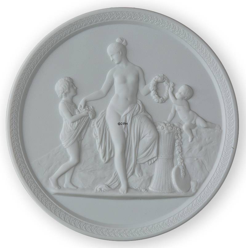 Royal Copenhagen Thorvaldsen Biskuitteller Frühling